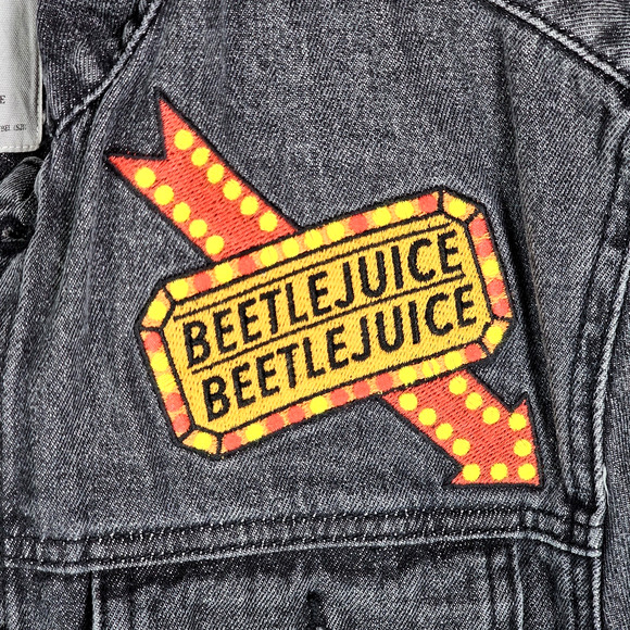 Beetlejuice Cakeworthy Jean Jacket Dark Grey Wash Denim Size Medium 100% Cotton - Picture 5 of 16
